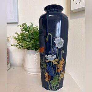 Vintage Japanese lacquer vase navy blue floral hand painted Japan, Mark. 11”L